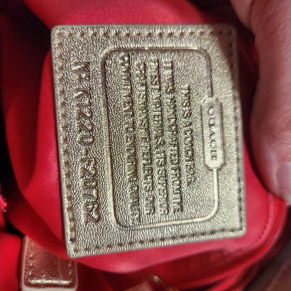 Coach Poppy Daisy Appliqué Signature Glam Limited Edition Tote Bag - Picture 10 of 12